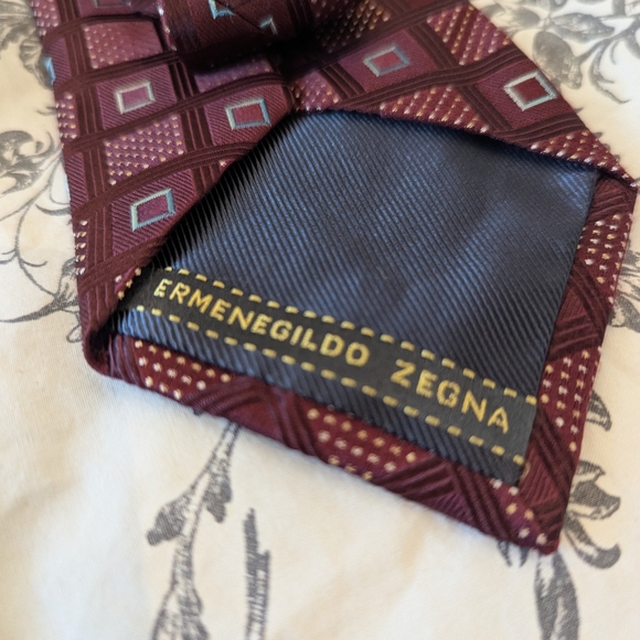 Zegna Tie red with square pattern - Picture 2 of 3